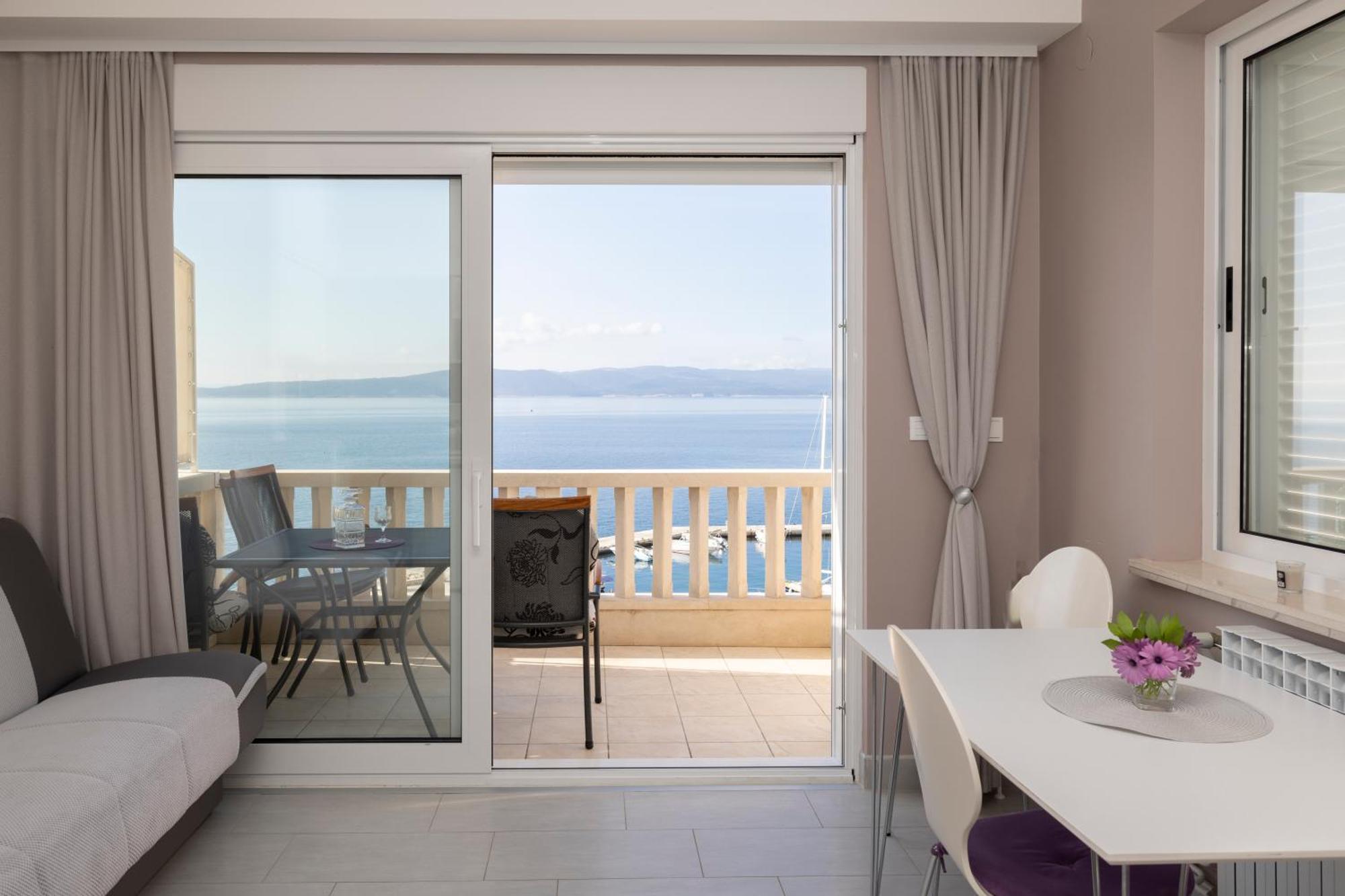 Apartmans Lale Brela Esterno foto