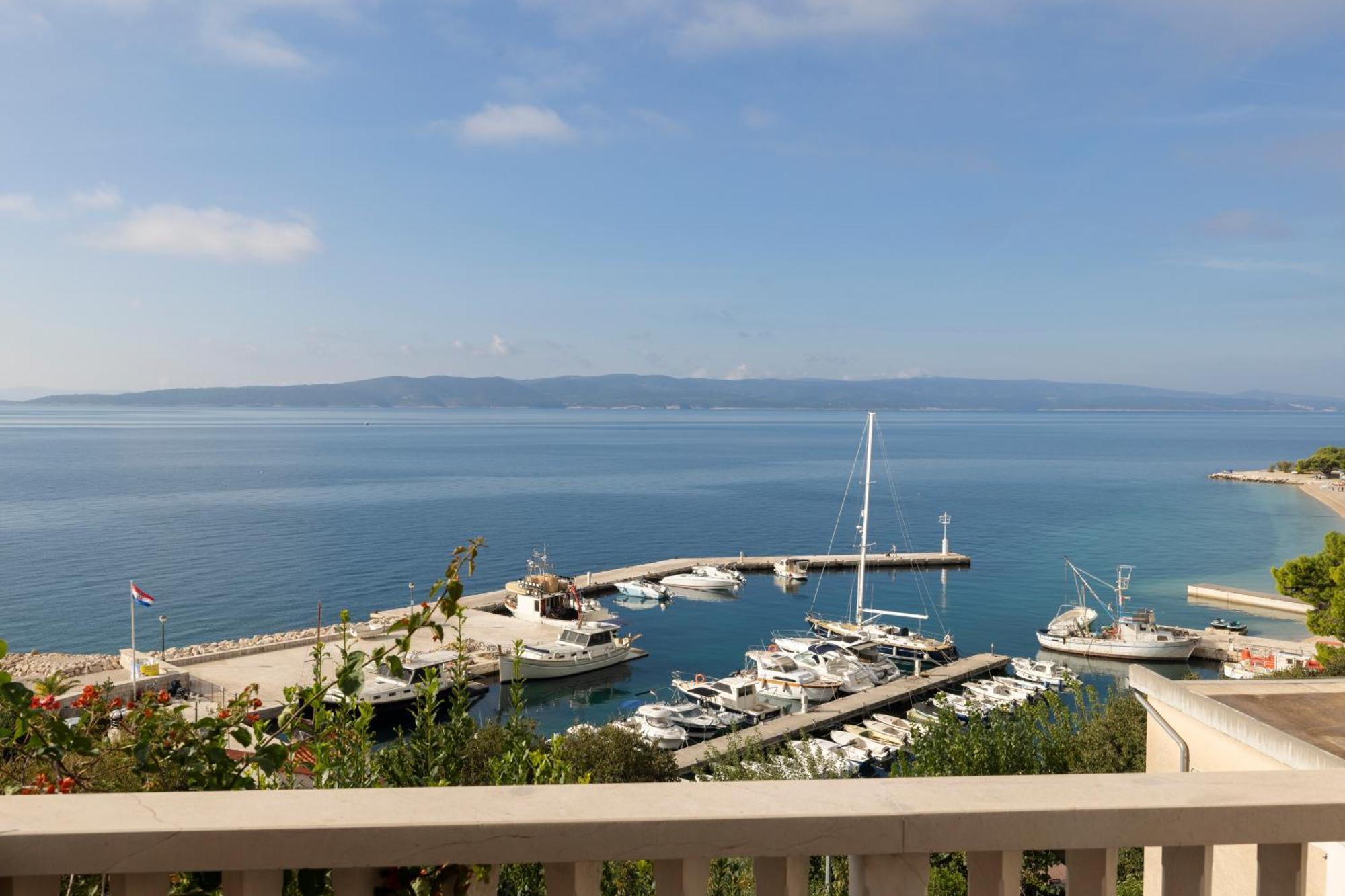 Apartmans Lale Brela Esterno foto