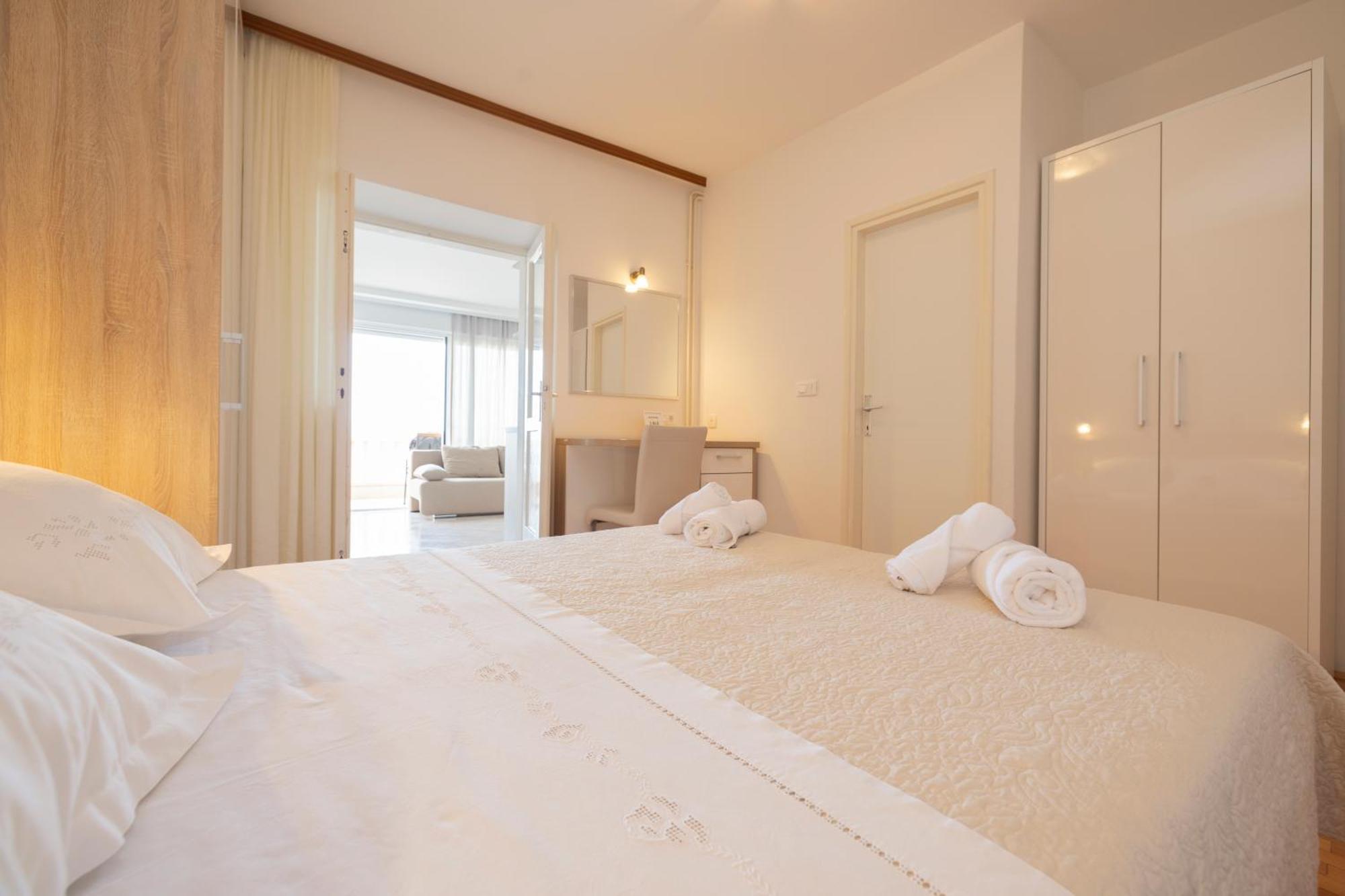 Apartmans Lale Brela Esterno foto