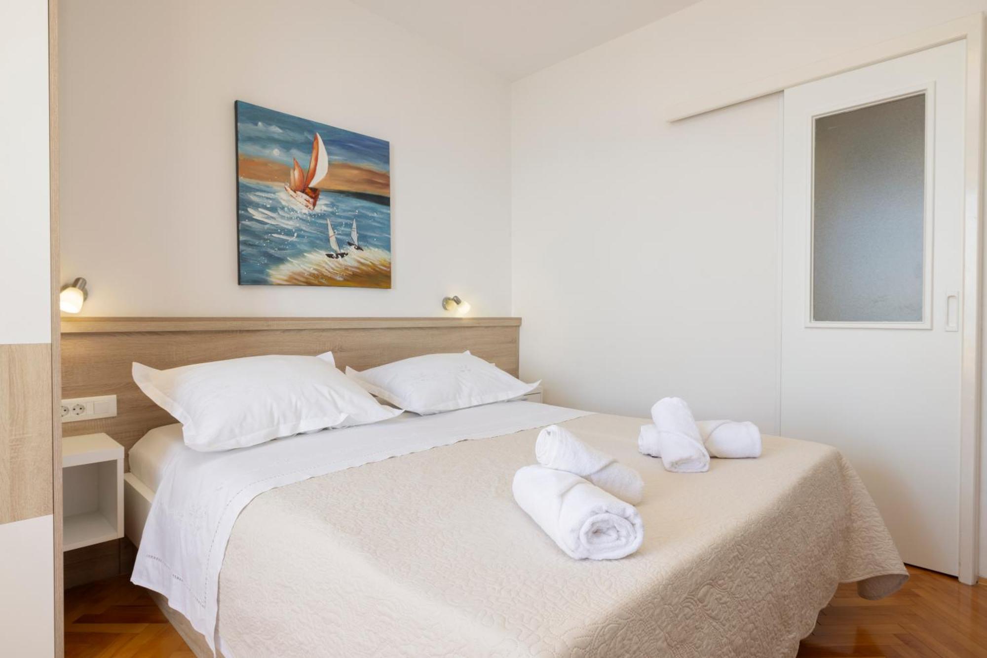 Apartmans Lale Brela Esterno foto
