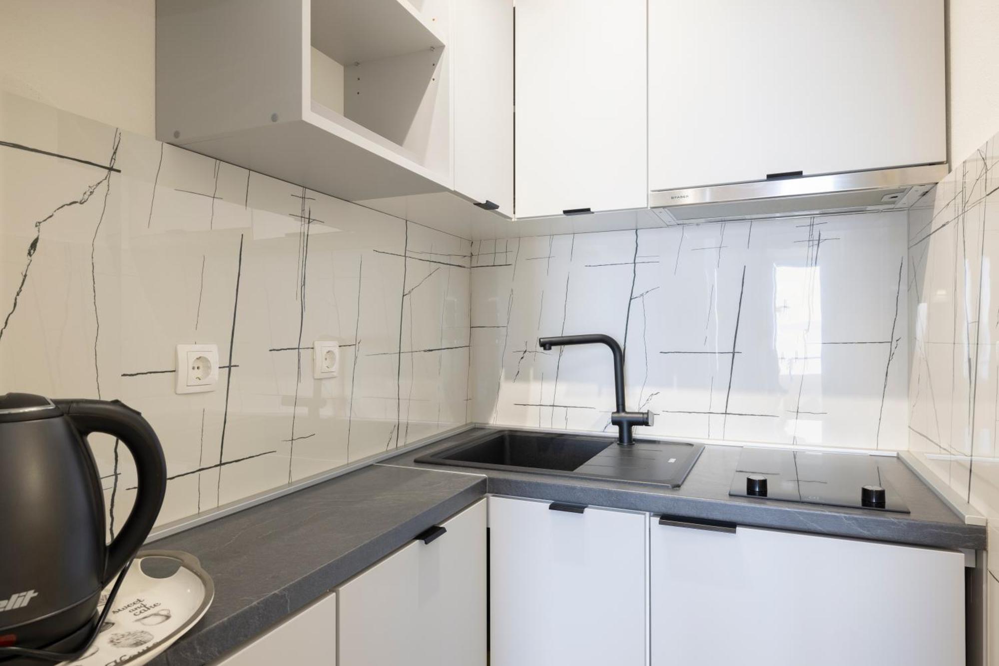 Apartmans Lale Brela Esterno foto