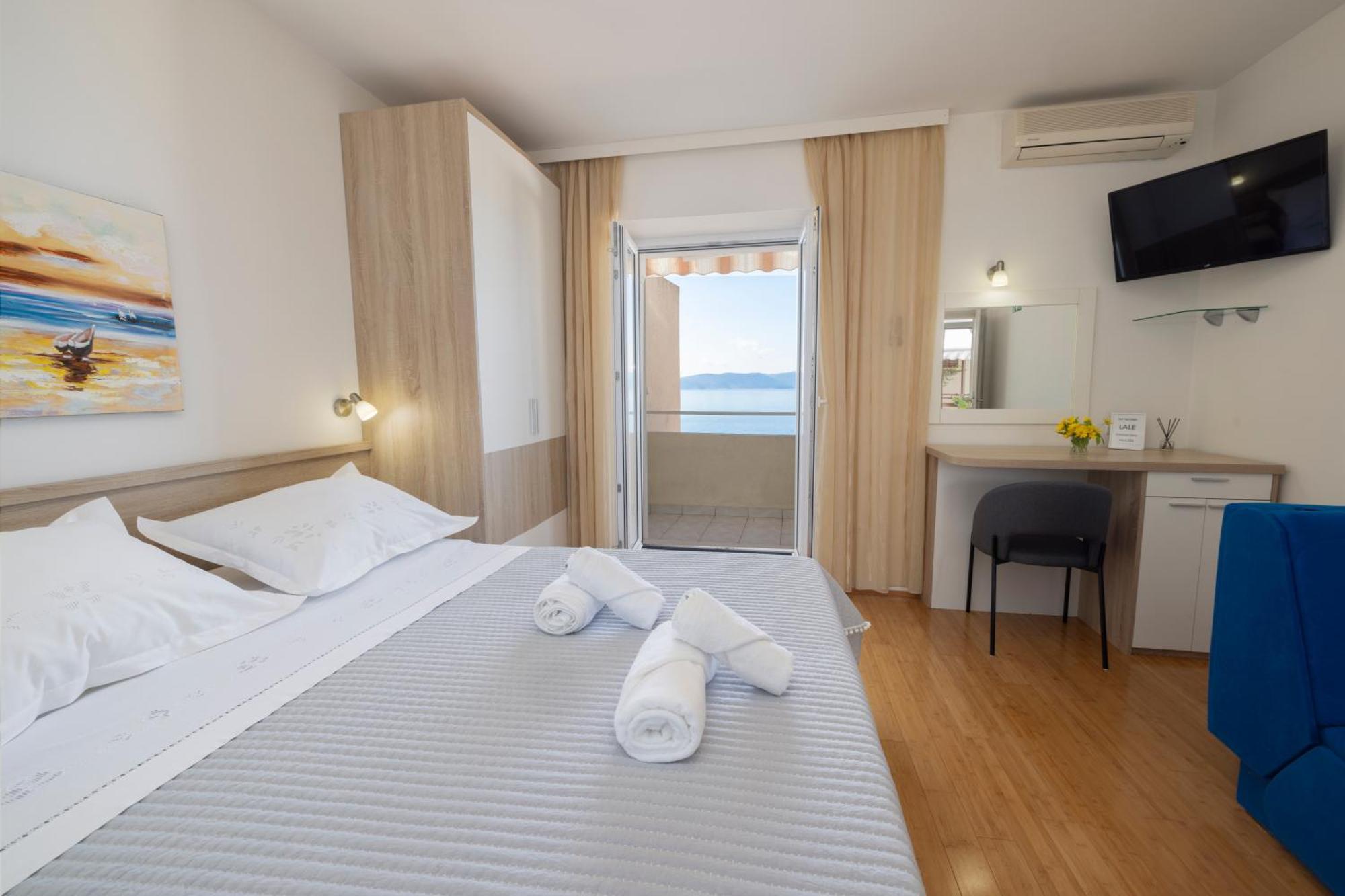 Apartmans Lale Brela Esterno foto