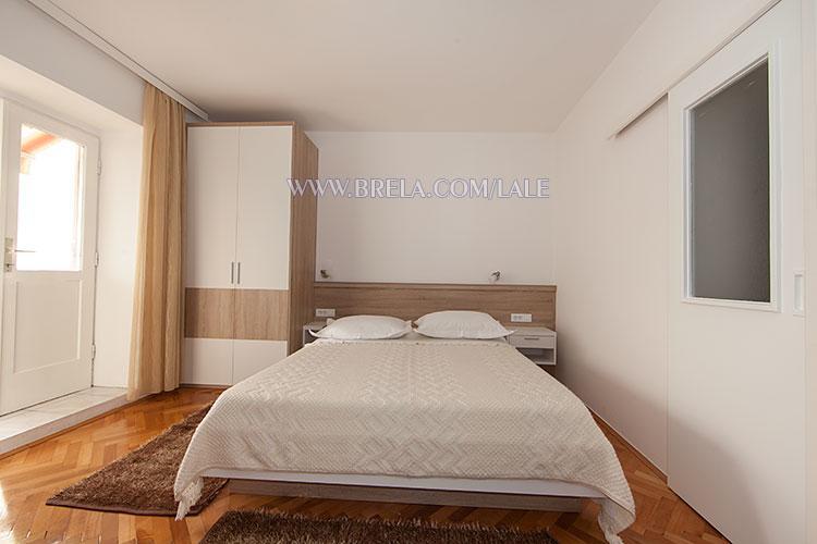 Apartmans Lale Brela Esterno foto