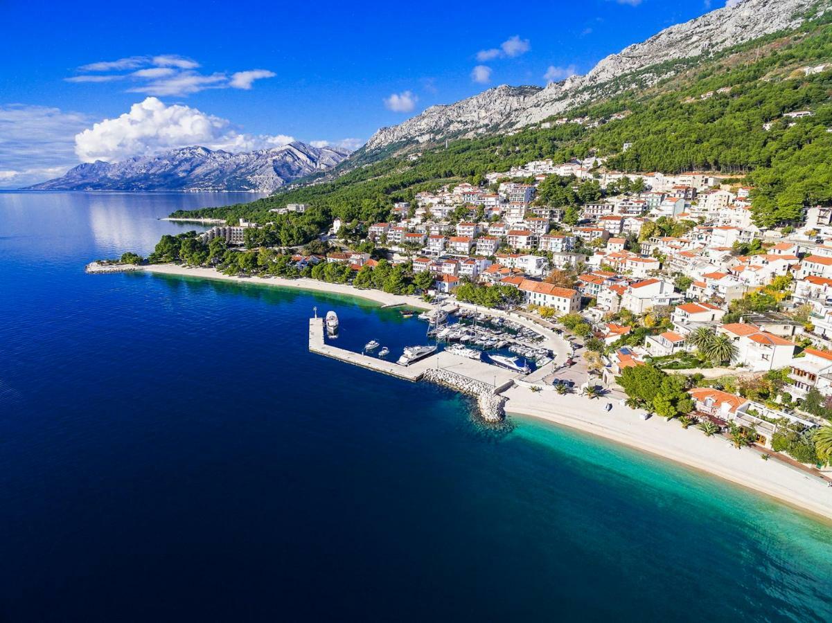 Apartmans Lale Brela Esterno foto